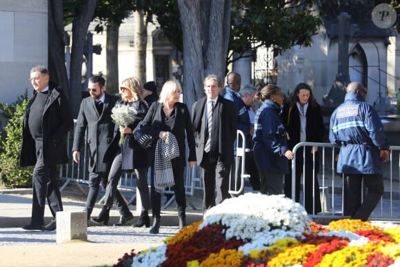 Lors des obsèques de Philippe, le tout Paris était au Père Lachaise.
Julie et Gérard Leclerc assistant aux funérailles du journaliste français Philippe Gildas au cimetière du Père Lachaise à Paris, France, le 5 novembre 2018. Photo par ABACAPRESS.COM