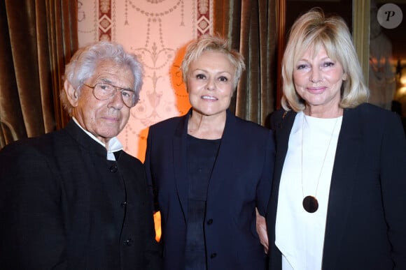 Philippe Gildas, Muriel Robin et Maryse Gildas assistent au diner La Chaine de l'Espoir organise par l'association Pharmavie au Pavillon Ledoyen à Paris, France le 25 janvier 2018. Photo Aurore Marechal/ABACAPRESS.COM