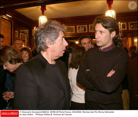 Antoine de Caunes et José Garcia, ses complices de toujours étaient bien sûr là...
© Giancarlo Gorassini/ABACA. 32782-20. Paris-France, 25/2/2002. Remise des Prix Romy Schneider et Jean Gabin : Philippe Gildas & Antoine de Caunes