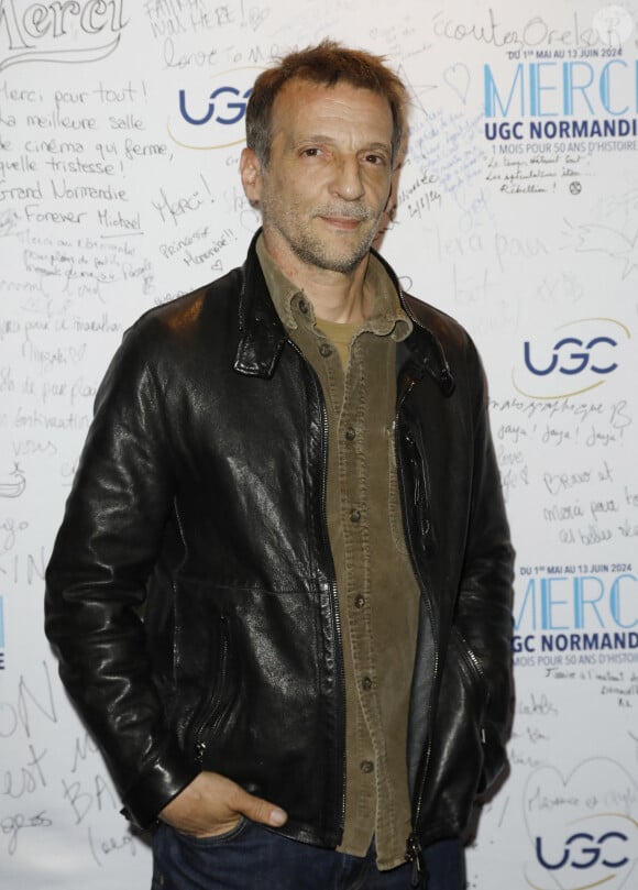 Elle est le fruit de l'union entre son père et la costumière/actrice Julie Mauduech
Mathieu Kassovitz au photocall de la projection du film "Le Fabuleux Destin D'Amelie Poulain" présentée par JPJeunet et M.assovitz au cinéma UGC Normandie à Paris, France, le 31 mai 2024, dans le cadre de MERCI UGC Normandie 1 mois pour 50 ans d'histoire ! du 1er mai au 13 juin. © Marc Ausset-Lacroix/Bestimage