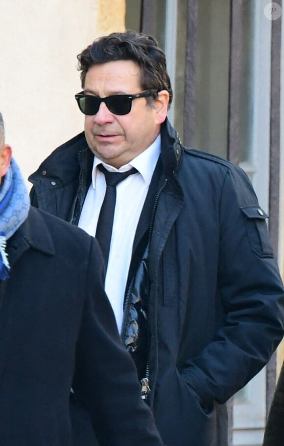 Laurent Gerra - Arrivées aux obsèques de Gérard Collomb en la cathédrale Saint-Jean à Lyon le 29 novembre 2023. © Romain Doucelin/Bestimage