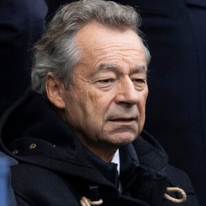 Michel Denisot - People dans les tribunes du match de Ligue 1 Uber Eats "PSG-Rennes" (1-1) au Parc des Princes à Paris le 25 février 2023. © Cyril Moreau/Bestimage