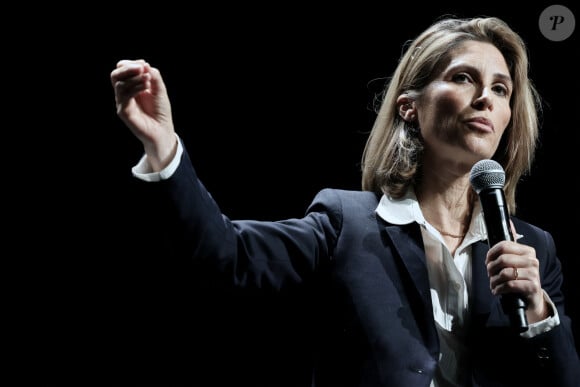 Julia de Funès, Docteure en philosophie, spécialiste du monde du travail et chroniqueuse à L’Express lors du colloque L'Express, au théâtre Marigny, à Paris, le 14 octobre 2024. © Stéphane Lemouton / Bestimage