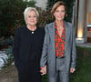 Pour une villa en banlieue
Muriel Robin et Anne Le Nen lors de l'inauguration du jardin des ambassadeurs Line Renaud à Paris le 2 octobre 2023. © Coadic Guirec / Bestimage 