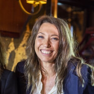 Laura Smet - Remise du prix littéraire "La Closerie des Lilas" à la Closerie des Lilas à Paris le 12 avril 2022.