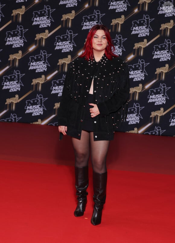 Elle a été rythée par des prestations incroyables, celle de Louane notamment 
Louane - Photocall de la 26ème édition des NRJ Music Awards au palais des festivals de Cannes, le 1er novembre 2024. © Guignebourg / Bebert / Bestimage 