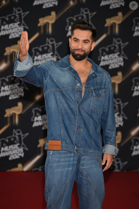 Kendji Girac - Photocall de la 26ème édition des NRJ Music Awards au palais des festivals de Cannes, le 1er novembre 2024. © Bebert / Guignebourg / Bestimage 