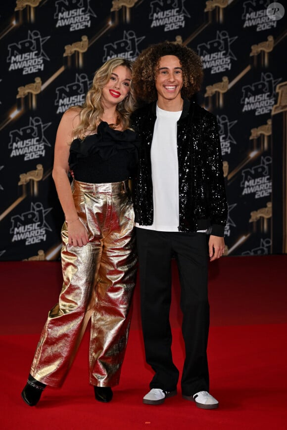 Emma et Masseo de la Star Academy au photocall de la 26ème édition des NRJ Music Awards à Cannes, le 1er novembre 2024. © Bebert-Guignebourg/Bestimage 