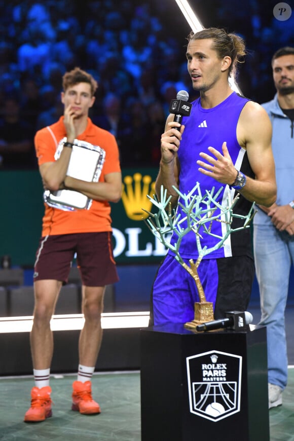 Ugo Humbert s'est consolé dans les bras de sa compagne
Alexander Zverev - Alexander Zverev remporte la finale du tournoi de tennis ATP Masters 1000 de Paris (Paris Rolex Master) contre Ugo Humbert à l'Accor Arena - Palais Omnisports de Paris-Bercy, Paris le 3 novembre 2024. © Veeren/Bestimage 