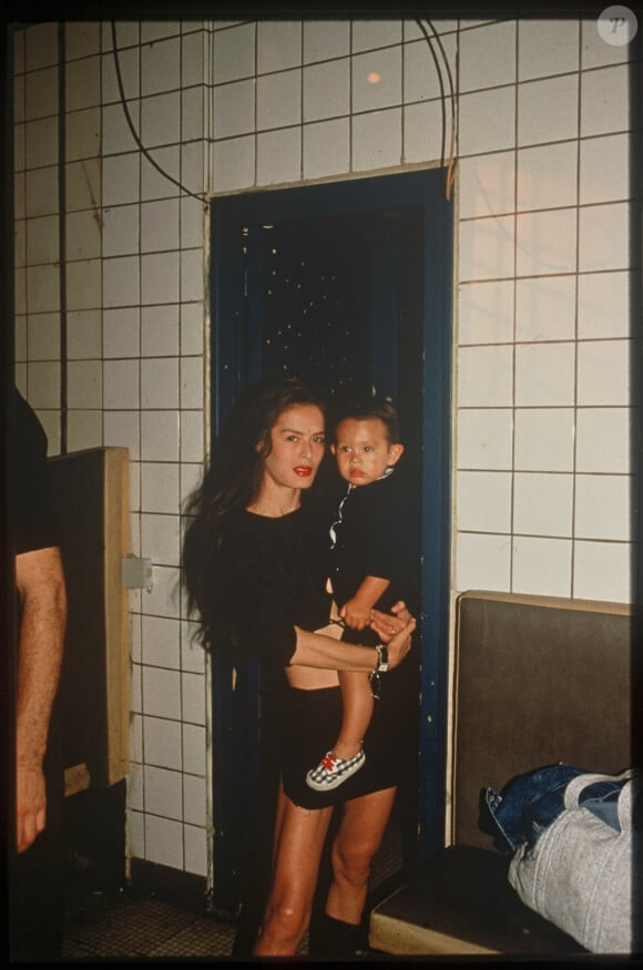 Archives - Bambou et son fils Lulu Gainsbourg en 1988