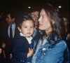 Dans son livre elle revient sur la naissance miraculeuse de son fils, Lulu Gainsbourg
Archives - Bambou et son fils Lulu Gainsbourg en 1988