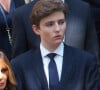 Donald Trump : Que devient son géant fils Baron (18 ans) ?
Donald Trump et sa femme Melania, Barron Trump - Obsèques de Ivana Trump en l'église St Vincent Ferrer à New York. © Bruce Cotler / Zuma Press / Bestimage