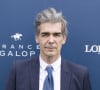 Xavier de Moulins est un animateur célèbre du groupe M6.
Xavier De Moulins - Photocall du Prix de Diane Longines à Chantilly. © Jack Tribeca / Bestimage