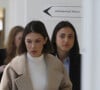 Cette dernière a jugé que la liberté de parole de sa cliente pouvait être entravée en raison de sa célébrité et que "des faits très personnels allaient être évoqués"
Maître Emilie Bruézière et sa cliente, Iris Mittenaere, sa soeur Manon Mittenaere - Procès de Bruno Pelat, ex-compagnon d'Iris Mittenaere, jugé en comparution immédiate pour violences conjugales devant le tribunal de Paris, le 6 novembre 2024. © Christophe Clovis / Bestimage