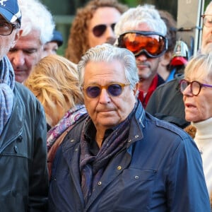 Thierry Lhermitte, Gérard Jugnot - Sortie des Obsèques de Michel Blanc en l'église Saint-Eustache à Paris, le 10 octobre 2024. © Moreau / Jacovides / Bestimage 