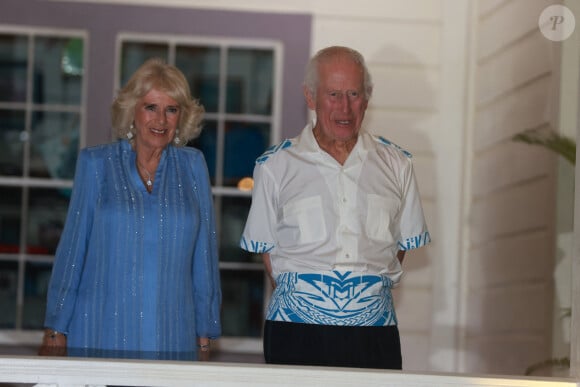 Le roi Charles III d'Angleterre et la reine consort Camilla Parker Bowles lors d'une réception au musée Robert Louis Stevenson dans les Iles Samoa, à l'occasion de leur visite en Australie. Le 25 octobre 2024 © Ian Vogler / MirrorPix / Bestimage 