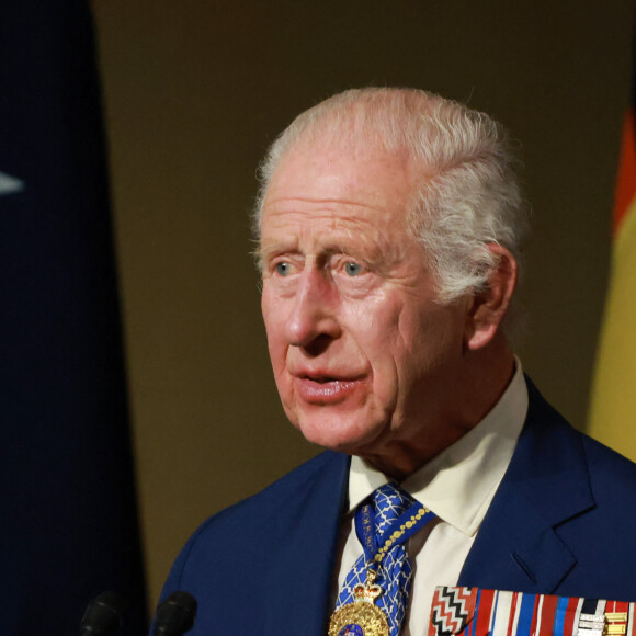 Le roi Charles III d'Angleterre et Camilla Parker Bowles, reine consort d'Angleterre, visitent le Mémorial australien de la guerre à Canberra (Australie), le 21 octobre 2024. The King's visit to Australia is his first as monarch, and the Commonwealth Heads of Government Meeting (CHOGM) in Samoa will be his first as head of the Commonwealth.