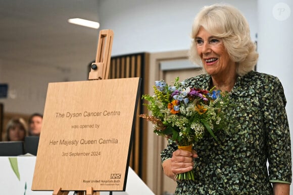 La reine consort s'est récemment mise en retrait de ses obligations royales pour des raisons de santé
Camilla Parker Bowles, reine consort d'Angleterre inaugure le centre de cancerologie Dyson à Bath, Somerset au Royaume-Uni le 3 septembre 2024. 