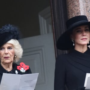 Camilla Parker Bowles, reine consort d'Angleterre et Catherine (Kate) Middleton, princesse de Galles lors du "Remembrance Sunday Service" à Londres, Royaume Uni, le 13 novembre 2022. 