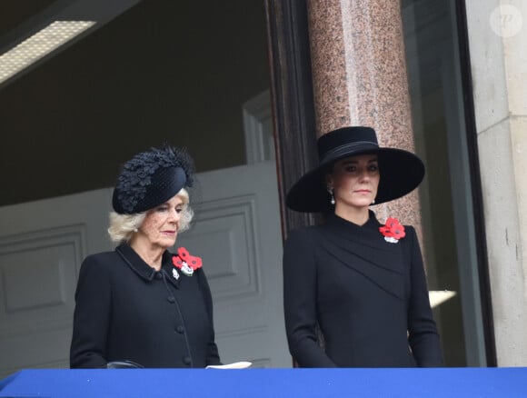 Camilla Parker Bowles, reine consort d'Angleterre et Catherine (Kate) Middleton, princesse de Galles lors du "Remembrance Sunday Service" à Londres, Royaume Uni, le 13 novembre 2022. 