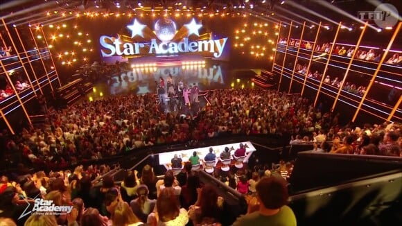 TF1 diffuse actuellement une saison 12 de la "Star Academy"
Plateau de la saison 12 de la "Star Academy" sur TF1