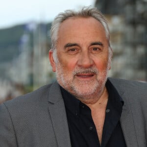 Antoine Duléry a quitté Paris
Antoine Duléry sur le tapis rouge de la cérémonie de clôture du 38ème festival du film de Cabourg, France. © Coadic Guirec/Bestimage 