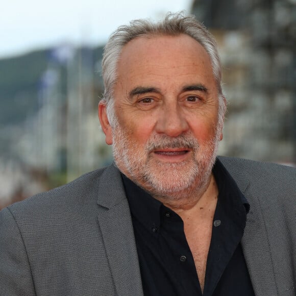 Antoine Duléry a quitté Paris
Antoine Duléry sur le tapis rouge de la cérémonie de clôture du 38ème festival du film de Cabourg, France. © Coadic Guirec/Bestimage 