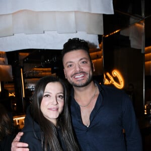 Et pour la soirée privée d'inauguration des lieux, tout le beau monde était de sortie. Ainsi, Kev Adams a pu compter sur le soutien de ses proches.
Exclusif - Camille Lellouche, Kev Adams - Soirée d'inauguration du bar restaurant "Chichi Paris" au 8 rue de Berry à Paris le 13 novembre 2024. © Rachid Bellak/Bestimage