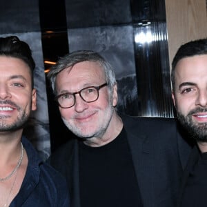 Exclusif - Kev Adams, Laurent Ruquier, Claude Charbit (propriétaire du Chichi Paris) - Soirée d'inauguration du bar restaurant "Chichi Paris" au 8 rue de Berry à Paris le 13 novembre 2024. © Rachid Bellak/Bestimage