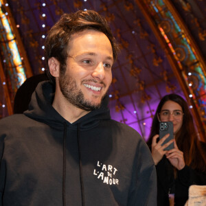 Le chanteur Vianney assiste à l'inauguration des décorations de Noël " Le 130e Noel des Galeries Lafayette ", le 14 novembre 2024 à Paris, France.
Photo par Mireille Ampilhac/ABACAPRESS.COM