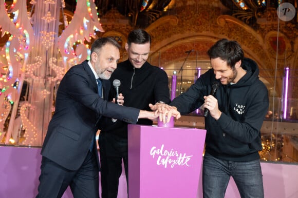 Jeudi 14 novembre 2024 à Paris, le chanteur Vianney a inauguré pour son plus grand bonheur les vitrines de Noël des Galeries Lafayette !
Le chanteur Vianney assiste à l'inauguration des décorations de Noël " Le 130e Noel des Galeries Lafayette ", le 14 novembre 2024 à Paris, France.
Photo par Mireille Ampilhac/ABACAPRESS.COM