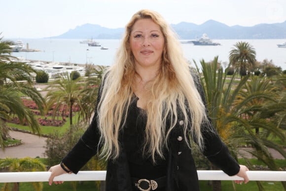 Même si l'inquiètude est de mise, les aficionados ne souhaitent qu'une chose : un environnement sain pour leur idole !
Loana Petrucciani pose lors du 72e Festival international du film de Cannes, à Cannes, en France, le 21 mai 2019.