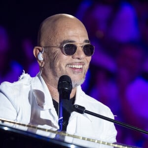 Le musicien a laissé sous-entendre qu'il pourrait prendre sa retraite après 2025
Exclusif - Pascal Obispo lors de l'enregistrement de l'émission "L'anniversaire secret" à Paris. Le 7 novembre 2023 © Cyril Moreau / Bestimage 