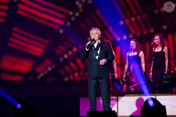 Exclusif - Michel Sardou en concert au Zenith de Strasbourg lors de la tournée "La dernière danse" le 13 octobre 2017. © Alain Rolland / Imagebuzz / Bestimage 