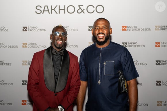 Mamadou Sakho et un ami - Soirée de lancement de l'entreprise Sakho & Co, le samedi 16 novembre à Dubaï.