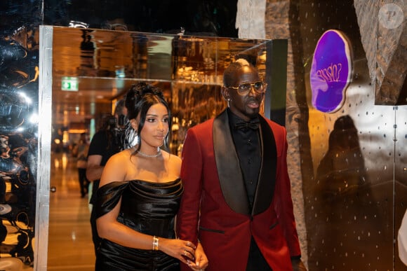 L'ancien joueur du PSG était accompagné de sa femme Majda, sublime dans sa robe noire

Mamadou Sakho et sa femme Majda - Soirée de lancement de l'entreprise Sakho & Co, le samedi 16 novembre à Dubaï.