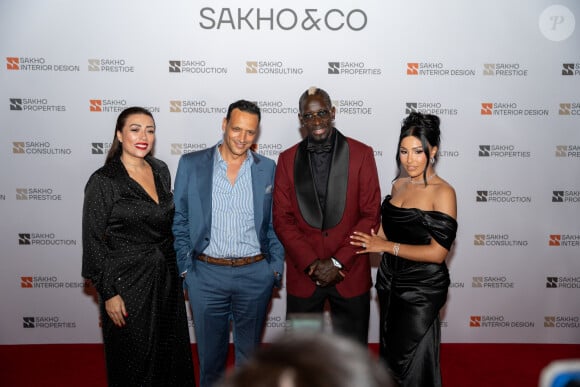 Mamadou Sakho, sa femme Majda et des amis - Soirée de lancement de l'entreprise Sakho & Co, le samedi 16 novembre à Dubaï.