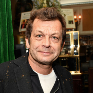 Exclusif - Laurent Mariotte - Laurent Baffie fête son succès littéraire "1 Million de livres vendus" aux Deux Magots à Paris le 8 mars 2023. © Veeren/Bestimage