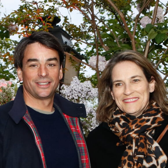 Julian Bugier et sa femme Claire Fournier - Remise du prix littéraire "Closerie des Lilas" à la Closerie des Lilas, à Paris le 25 avril 2024. © Christophe Clovis / Bestimage