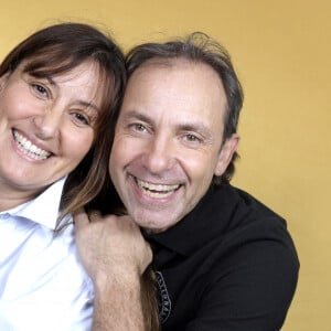 Exclusif - Portrait de Philippe Candeloro avec sa femme Olivia lors de l'enregistrement de l'émission "Chez Jordan de Luxe" à Paris. Le 6 novembre 2024 © Cédric Perrin / Bestimage