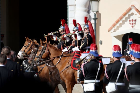 La famille princière de Monaco au balcon du palais, à l'occasion de la Fête Nationale de Monaco, le 19 novembre 2024. © Jacovides-Bebert/Bestimage 