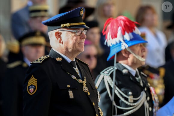 Le prince Albert II de Monaco dans la cour du palais princier le jour de la fête nationale de Monaco le 19 novembre 2024. © Jean-Charles Vinaj / Pool Monaco / Bestimage 