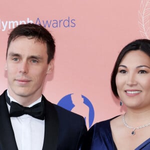 Il s'agit de Marie Ducruet, femme de Louis Ducruet
Louis Ducruet et sa femme Marie (enceinte) - La famille princière au photocall et cérémonie de clôture de la 63ème édition du Festival de Télévision de Monte-Carlo (63rd Golden Nymph) au Grimaldi Forum à Monaco le 18 juin 2024. © Claudia Albuquerque / Bestimage 