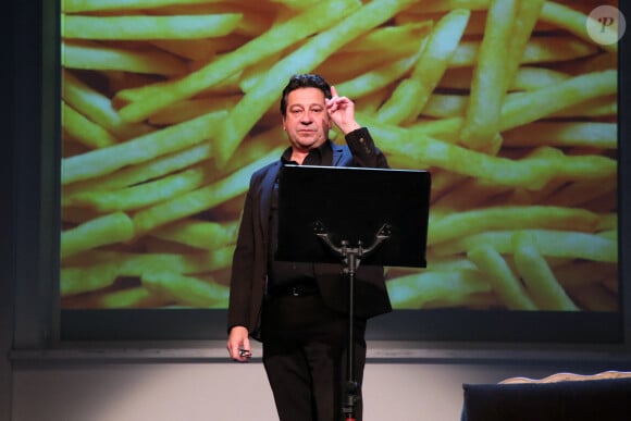 Récemment, Laurent Gerra a eu des propos polémiques

Exclusif - Laurent Gerra lit une recette de cuisine pour faire des frites en faisant des imitations lors du spectacle "Conversation intime de Laurent Gerra" sur la scène du théâtre Antoine à Paris. Le 27 novembre 2023 © Bertrand Rindoff / Bestimage