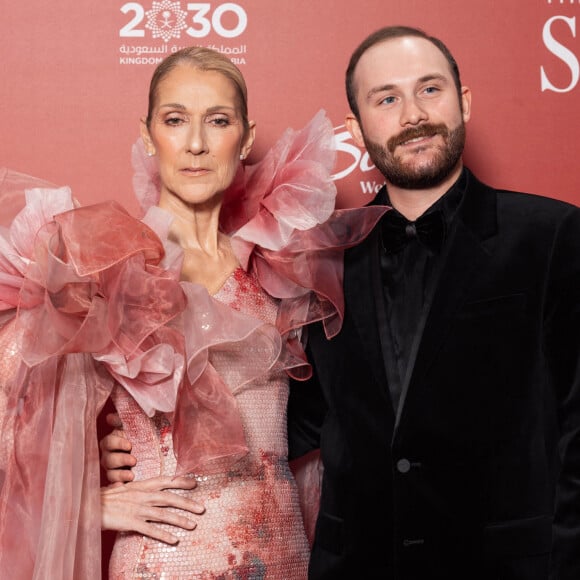 Rien ne va plus pour René-Charles Angélil, le fils aîné de Céline Dion !
Céline Dion et son fils René-Charles Angélil au photocall du défilé anniversaire Elie Saab "1001 Seasons of Elie Saab" à l'espace "The Venue" à Riyad, Arabie saoudite.