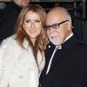 Très heureuse, Céline Dion avait même donné sa bénédiction quant à leur union à venir.
Céline Dion et son mari Rene Angelil arrivent a l'enregistrement de l'emission "Vivement dimanche" au studio Gabriel a Paris le 13 novembre 2013. 