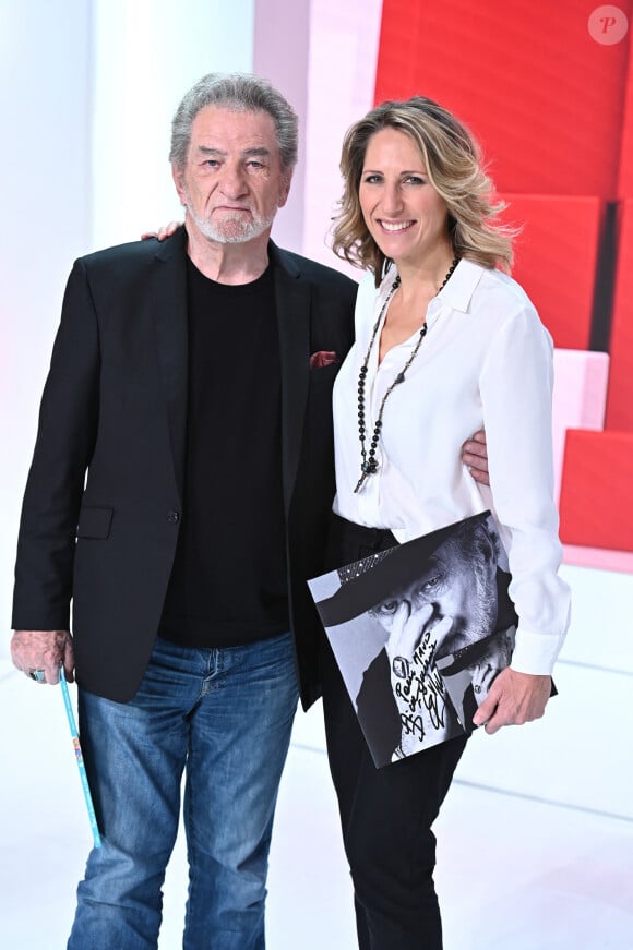 Exclusif - Eddy Mitchell et Maud Fontenoy - Enregistrement de l'émission "Vivement Dimanche prochain" présentée par M.Drucker et diffusée le 5 décembre sur France 2. Le 23 novembre 2021 © Guillaume Gaffiot / Bestimage 