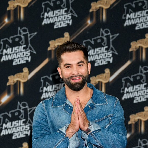 Kendji Girac - Photocall de la 26ème édition des NRJ Music Awards au palais des festivals de Cannes, le 1er novembre 2024. © Bebert / Guignebourg / Bestimage 