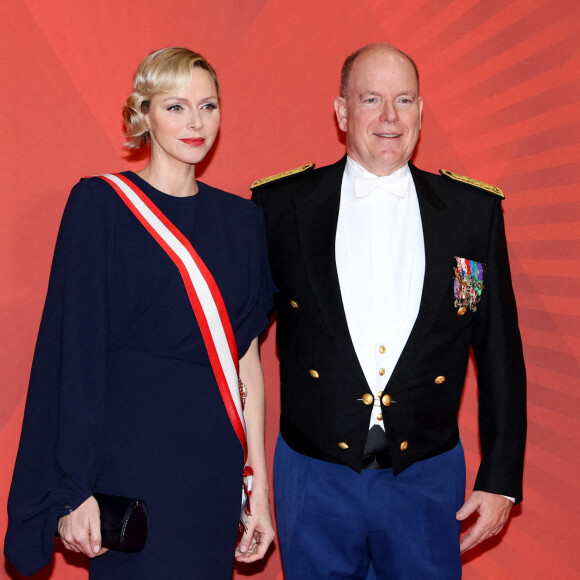 Le prince Albert II de Monaco, la princesse Charlene durant la traditionnelle soirée de la Fête Nationale Monégasque au Grimaldi Forum à Monaco, le 19 novembre 2024. La Famille Princière et leurs convives ont assisté à un opéra en 4 actes "La Bohême". © JC VINAJ / Pool Monaco / Bestimage