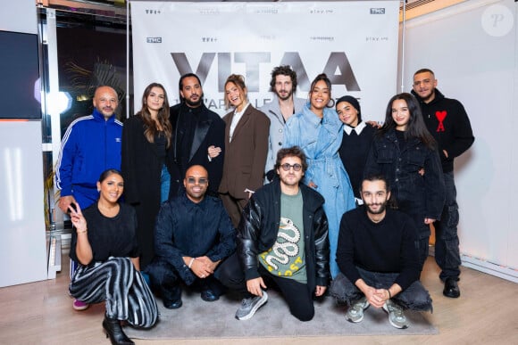 Exclusif - le staff de Indifference Prod : Hicham Bendaoud, le mari de Vitaa, Slimane, Vitaa, Amel Bent, Saïd Boussif, Mickaël Miro (agent de Slimane), guest à la projection privée en avant-première du documentaire sur Vitaa (Charlotte Gonin) "Je m'appelle Charlotte" dans les locaux de TF1 à Boulogne Billancourt le 18 novembre 2024.